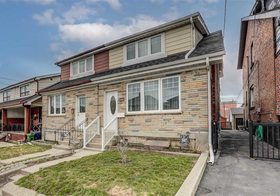 2000-dufferin-street-toronto-ontario-w5173718