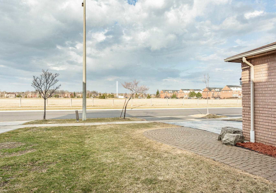 6608-lisgar-drive-mississauga-ontario-w5199015