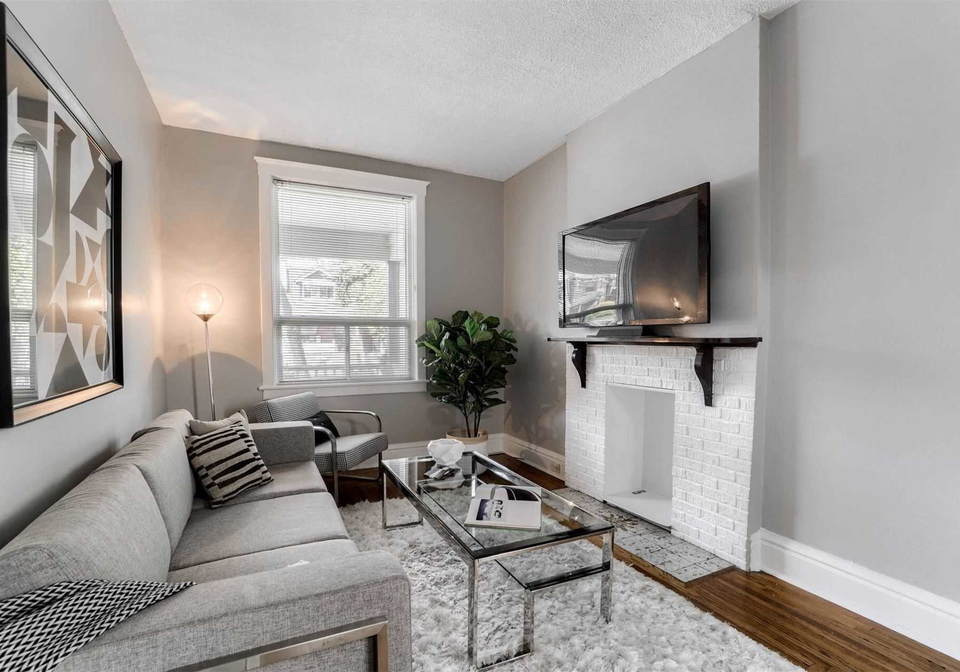77-fern-avenue-toronto-ontario-w5213645