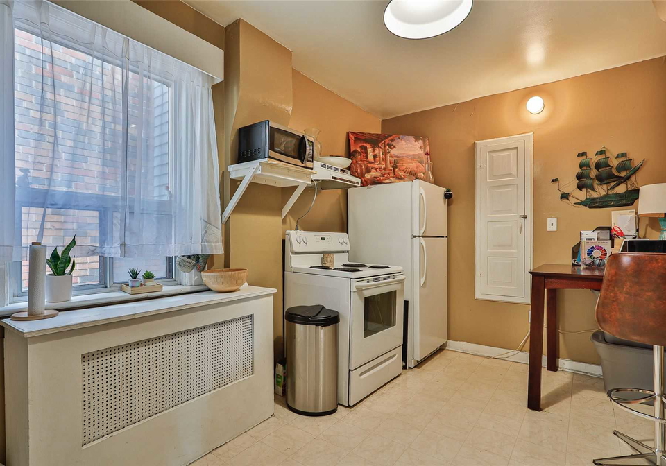 135-jane-street-toronto-ontario-w5261900