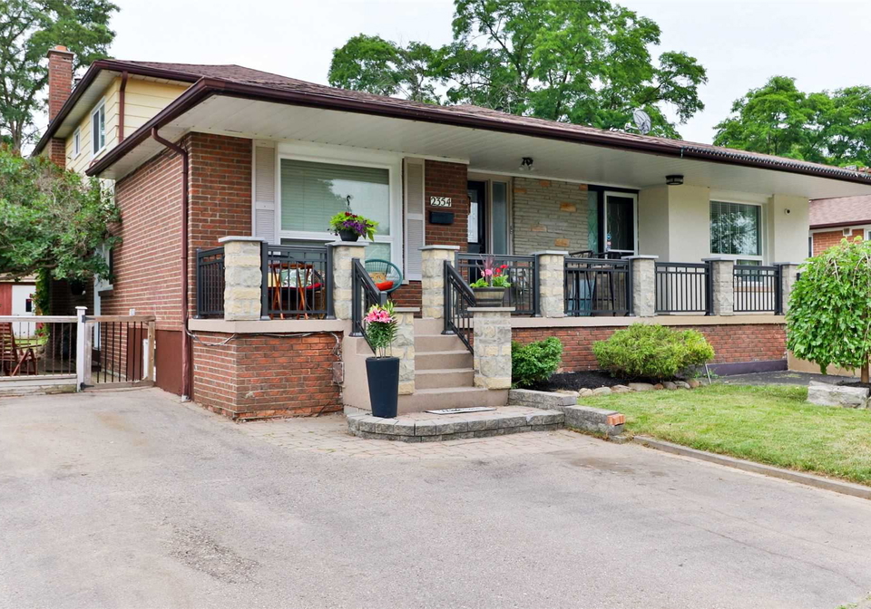 2354-gareth-road-mississauga-ontario-w5288852