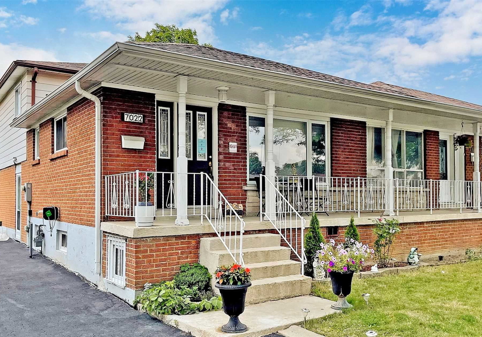 7022-chigwel-court-mississauga-ontario-w5343451