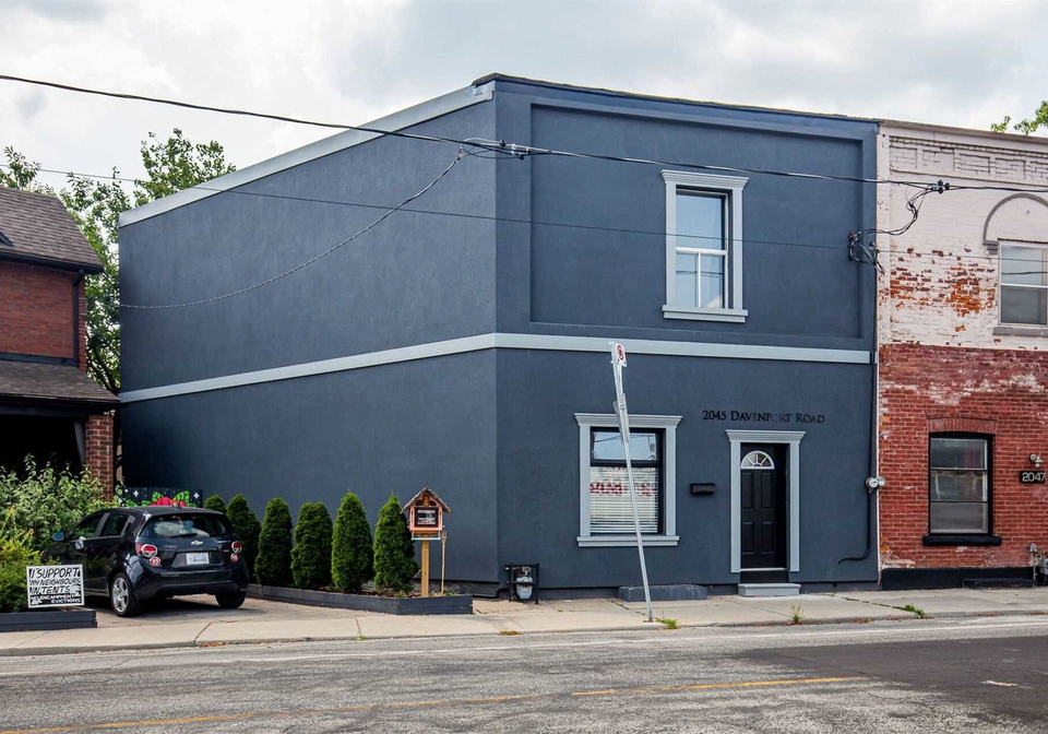 2045-davenport-road-toronto-ontario-w5346542