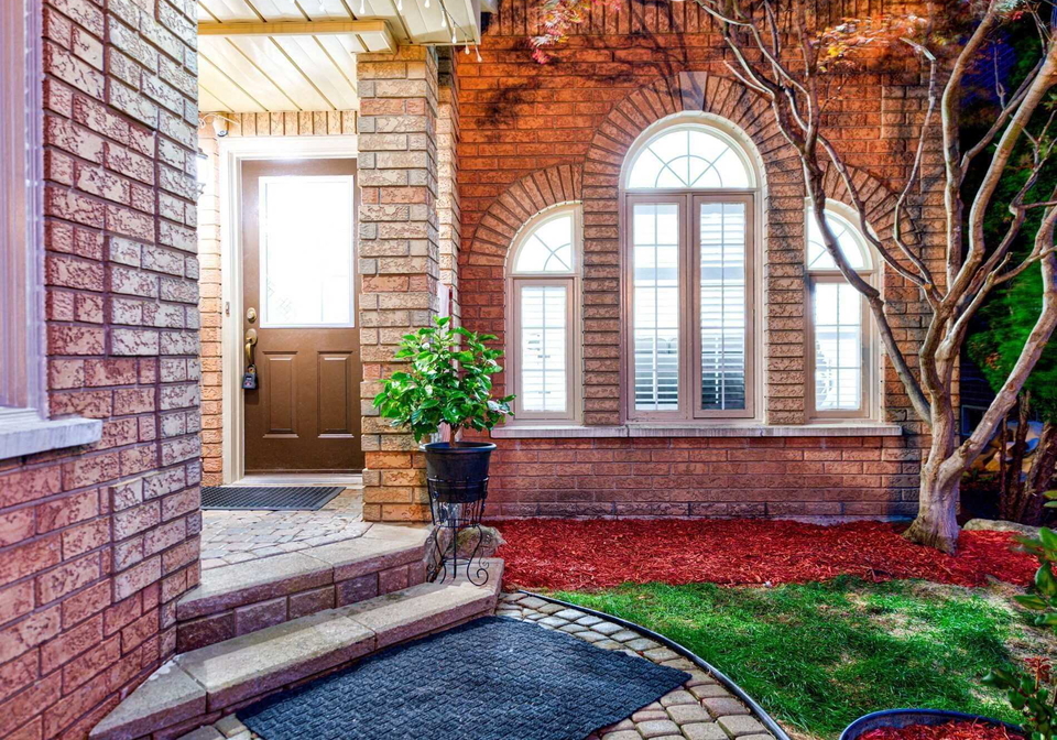 80-hood-crescent-brampton-ontario-w5357873