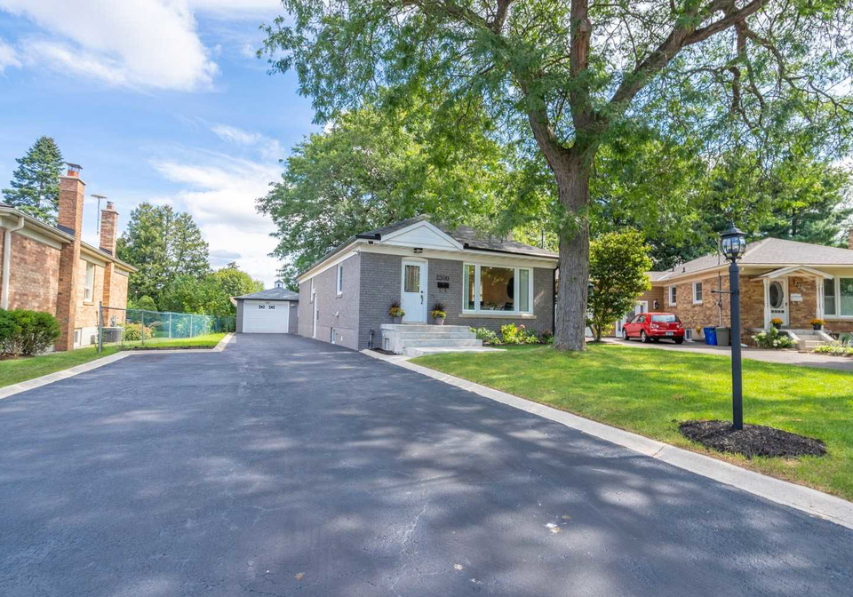 2300-wagner-crescent-burlington-ontario-w5363098