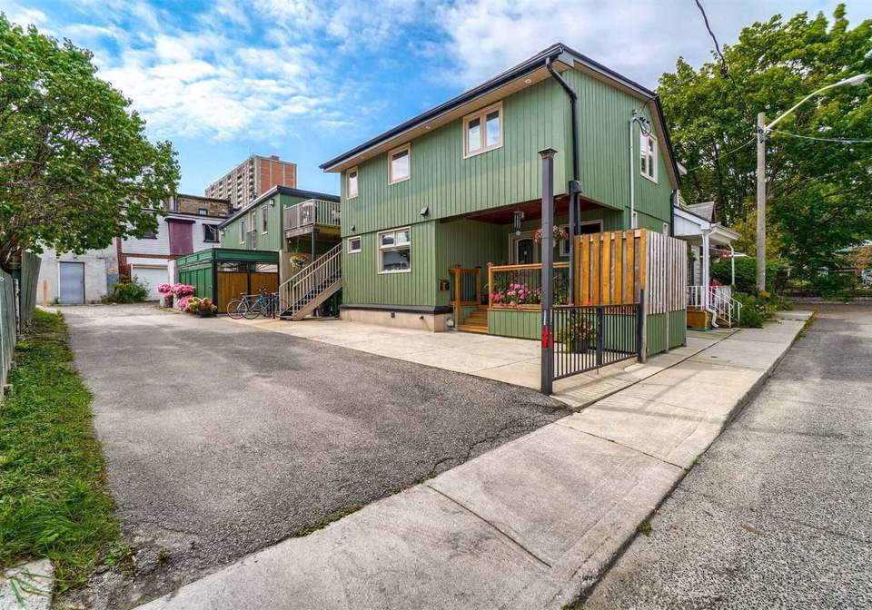 23-abbs-street-toronto-ontario-w5379443