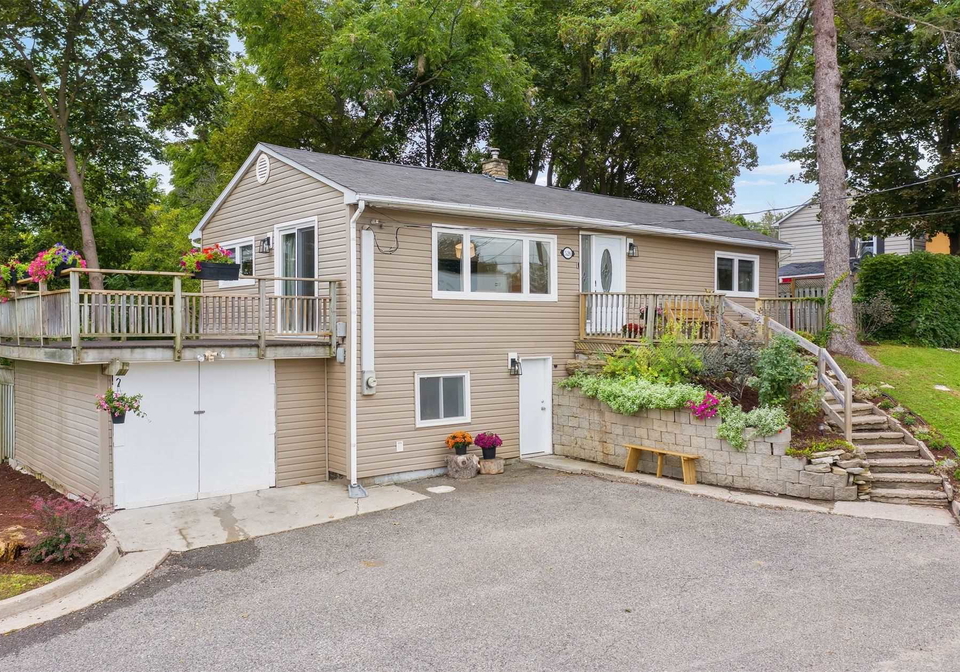 526-guelph-street-halton-hills-ontario-w5384393