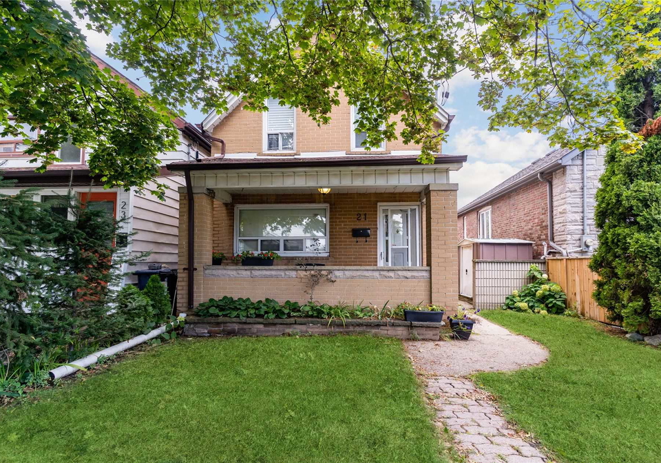 21-batavia-avenue-toronto-ontario-w5387456