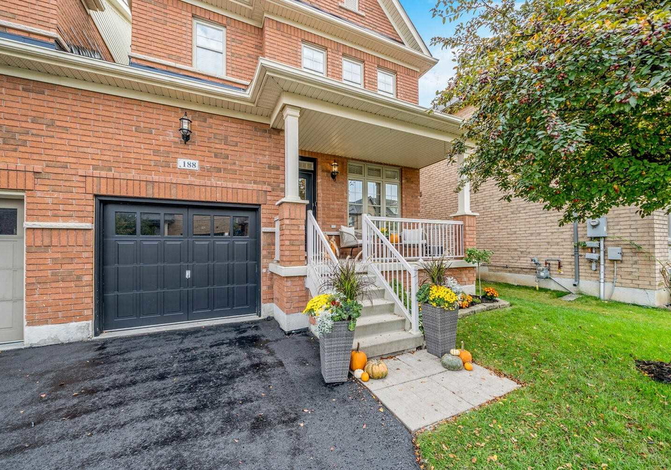 188-holmes-crescent-milton-ontario-w5403330