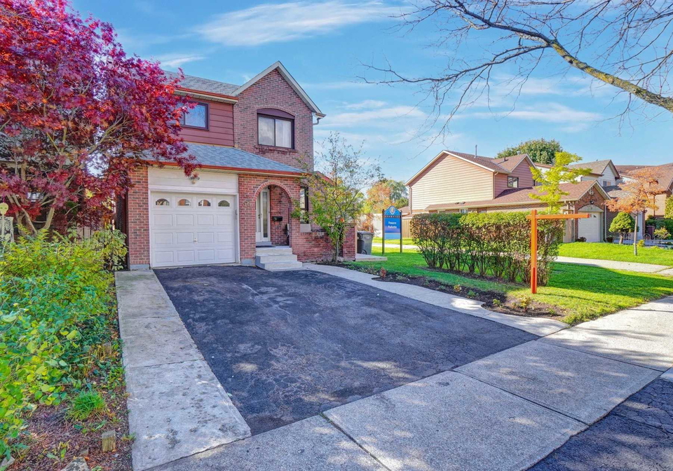 56-foxacre-row-brampton-ontario-w5420951