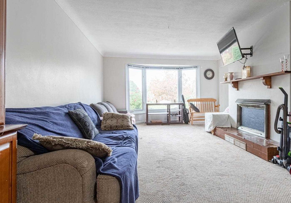 2119-meadowbrook-road-burlington-ontario-w5431467