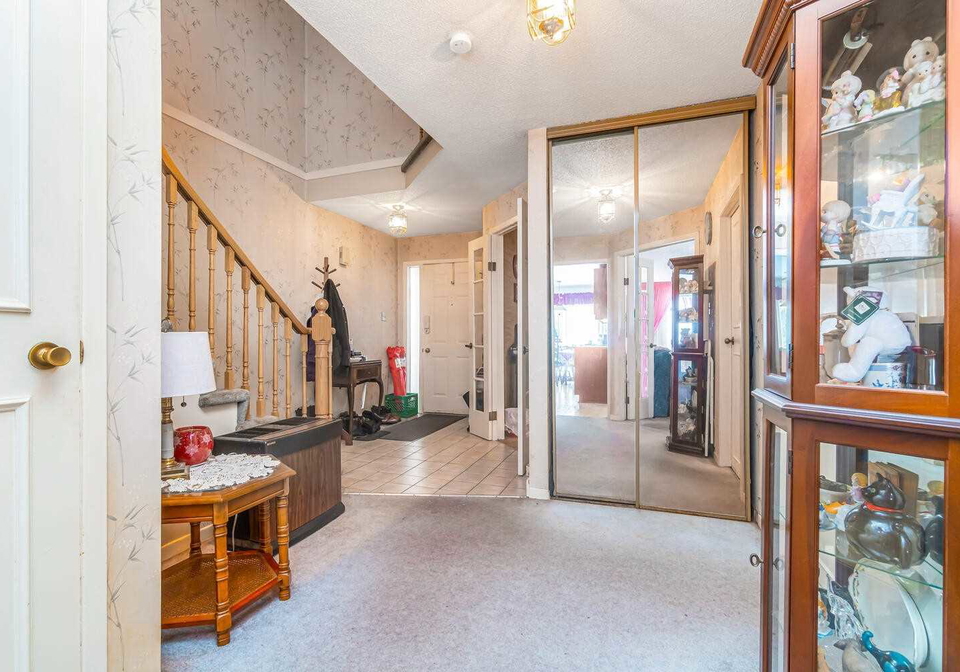 32-trewartha-crescent-brampton-ontario-w5446080