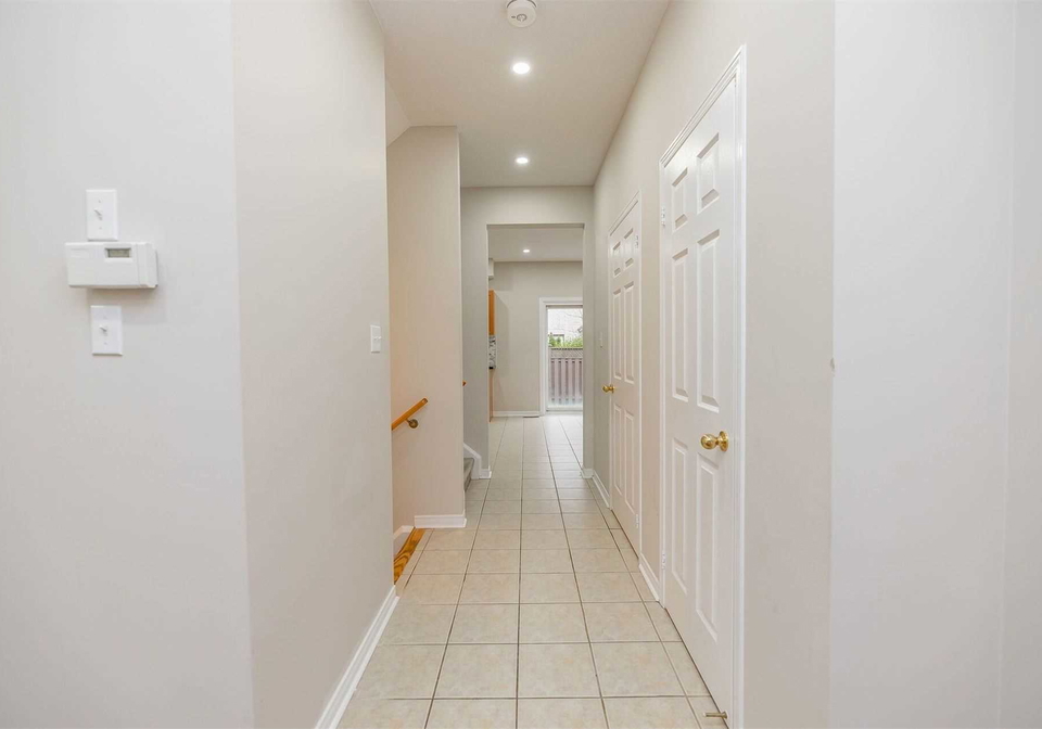 99-masters-green-crescent-brampton-ontario-w5453029