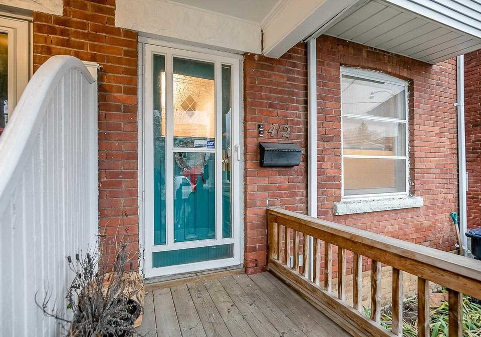 412-delaware-avenue-toronto-ontario-w5456839