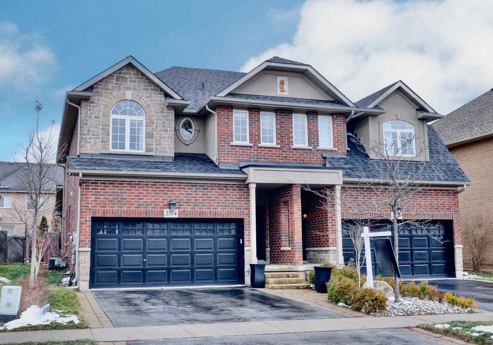 2374-stone-glen-crescent-oakville-ontario-w5470796