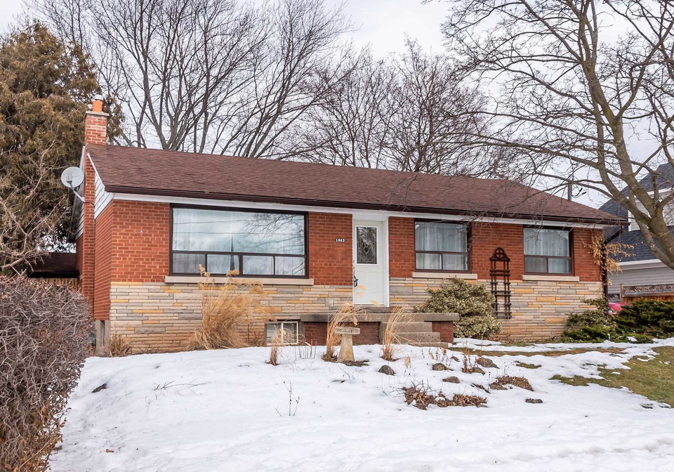 1083-bridge-road-oakville-ontario-w5503430