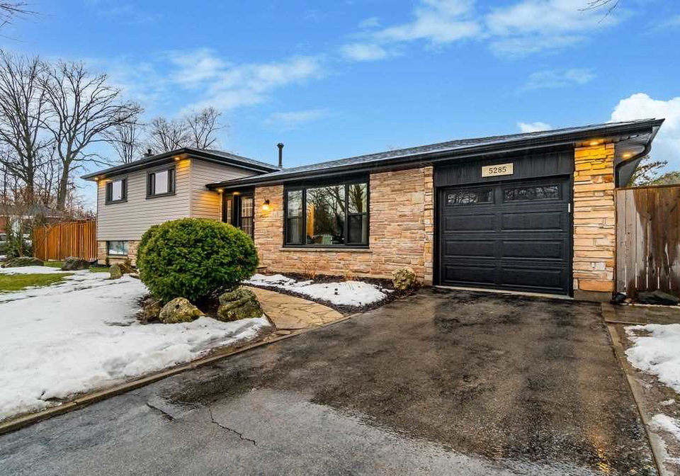 5285-woodhaven-court-burlington-ontario-w5512273