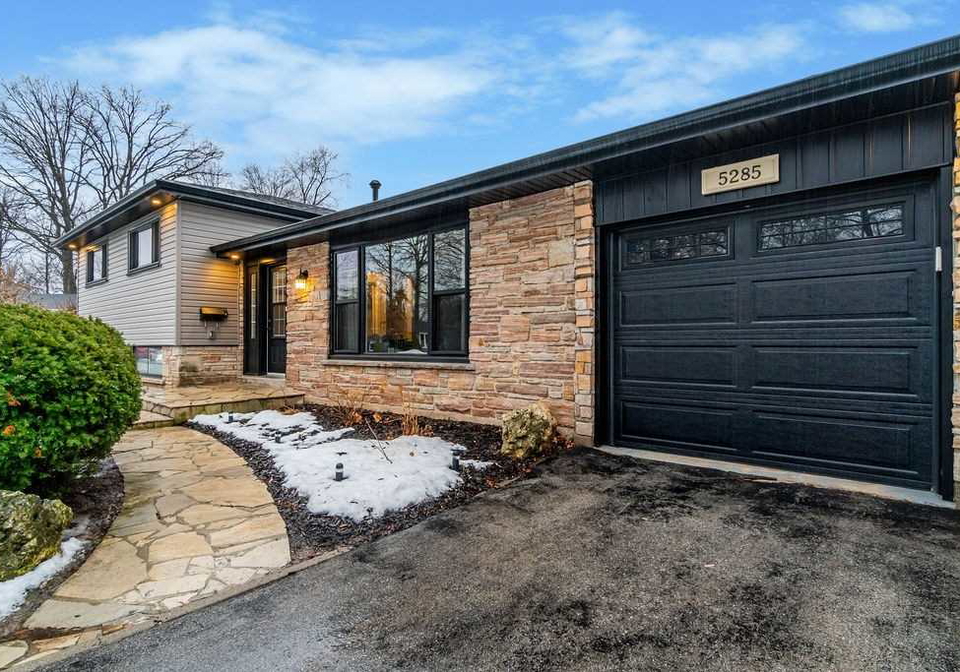 5285-woodhaven-court-burlington-ontario-w5512273