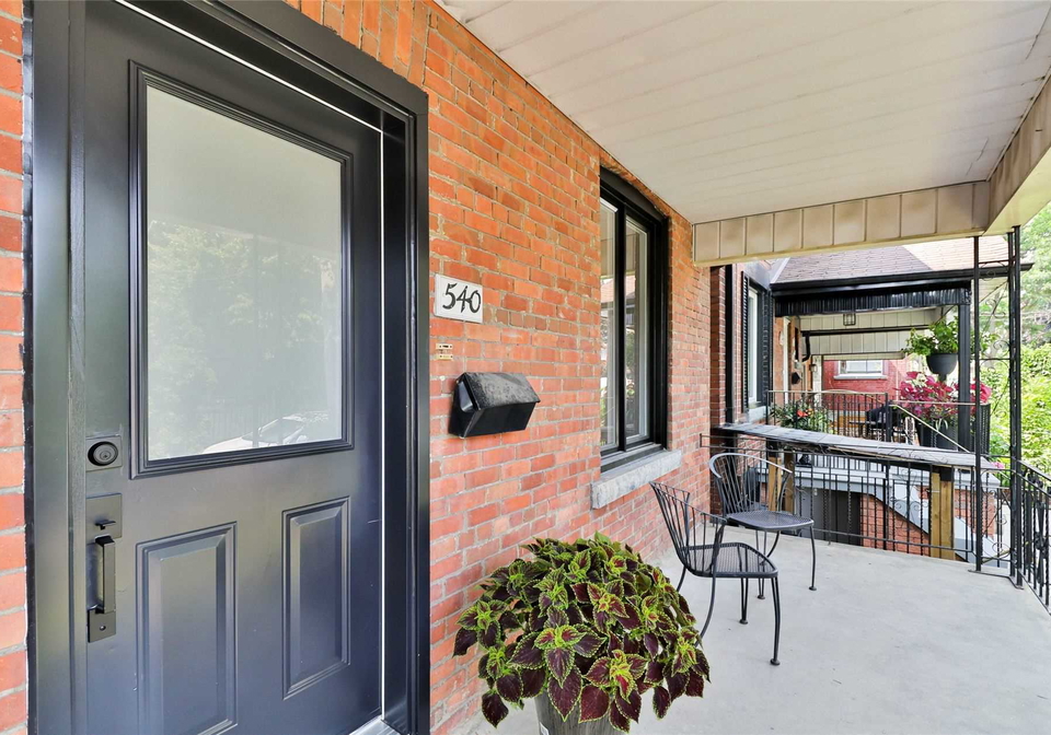 540-st-clarens-avenue-toronto-ontario-w5514875
