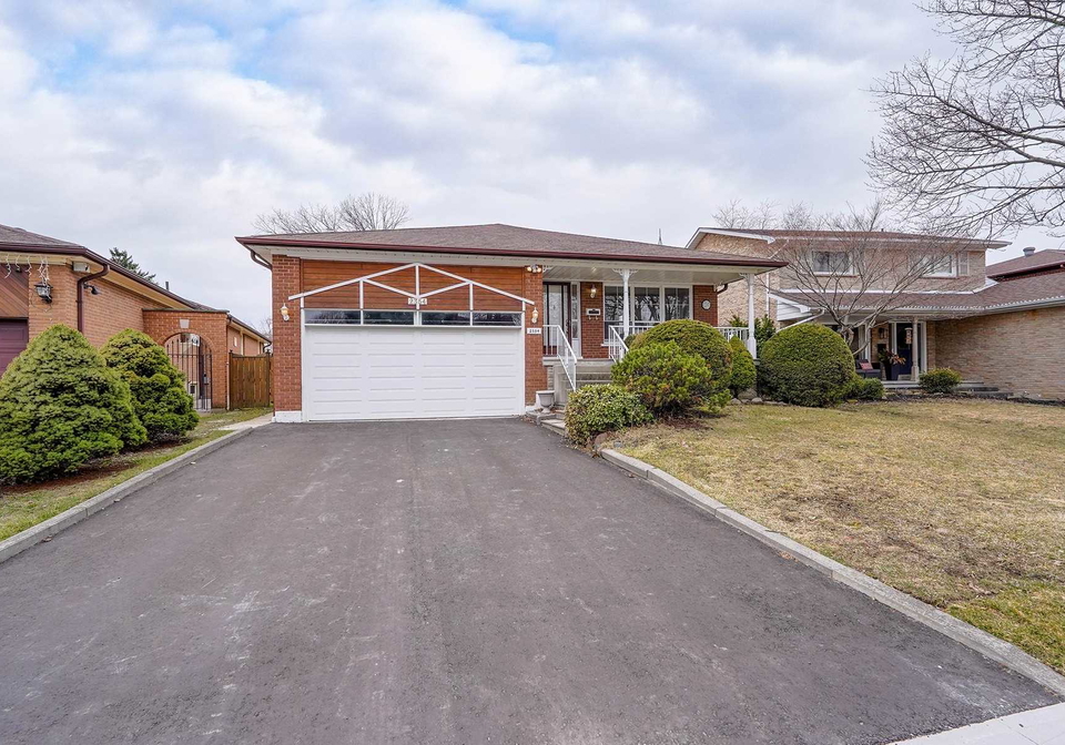 2354-old-pheasant-road-mississauga-ontario-w5548405