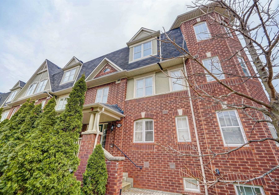 754-neighbourhood-circle-mississauga-ontario-w5548942