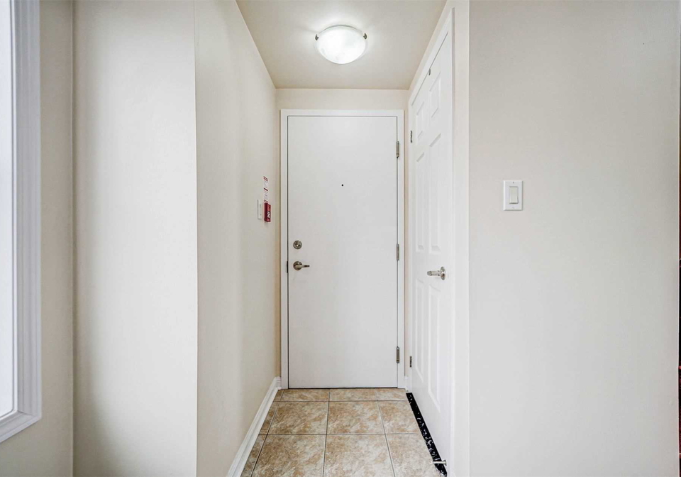 754-neighbourhood-circle-mississauga-ontario-w5548942