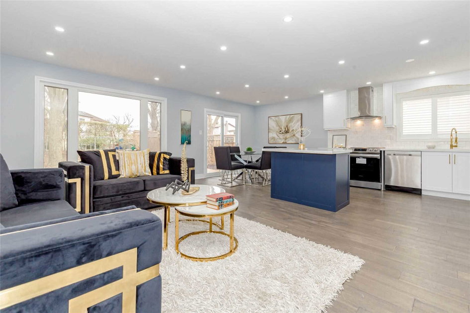 2392 Coldstream Drive, Burlington