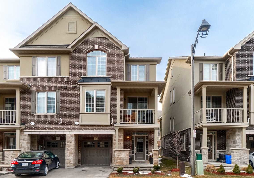 387-cranbrook-common-oakville-ontario-w5568798