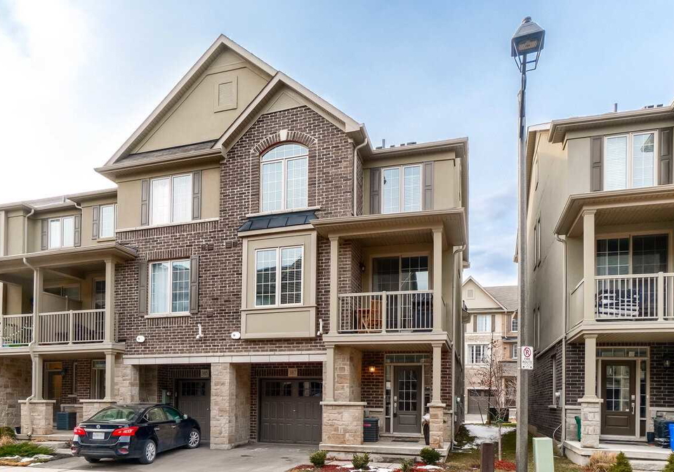 387-cranbrook-common-oakville-ontario-w5568798