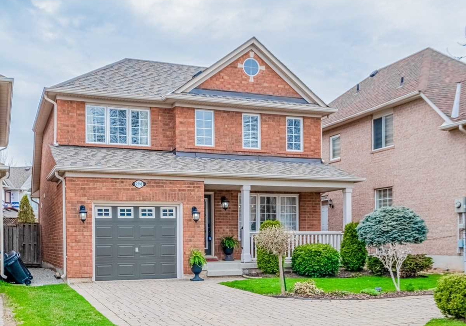 2298-grand-oak-trail-oakville-ontario-w5590608