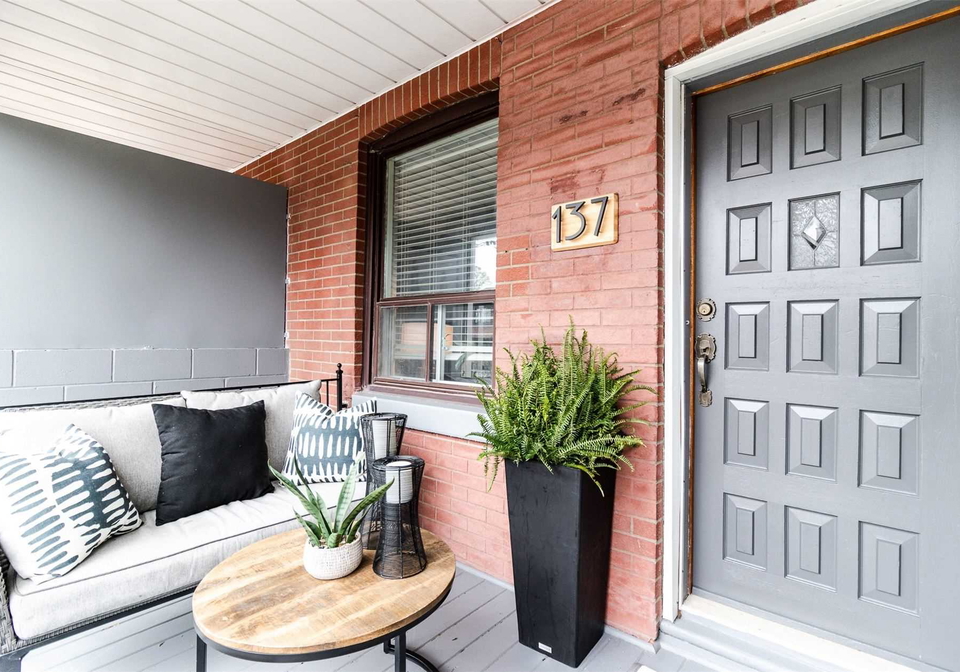 137-earlscourt-avenue-toronto-ontario-w5609091