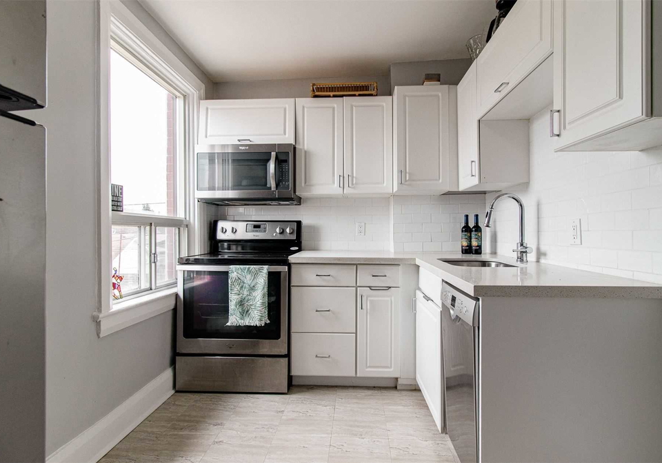 137-earlscourt-avenue-toronto-ontario-w5609091