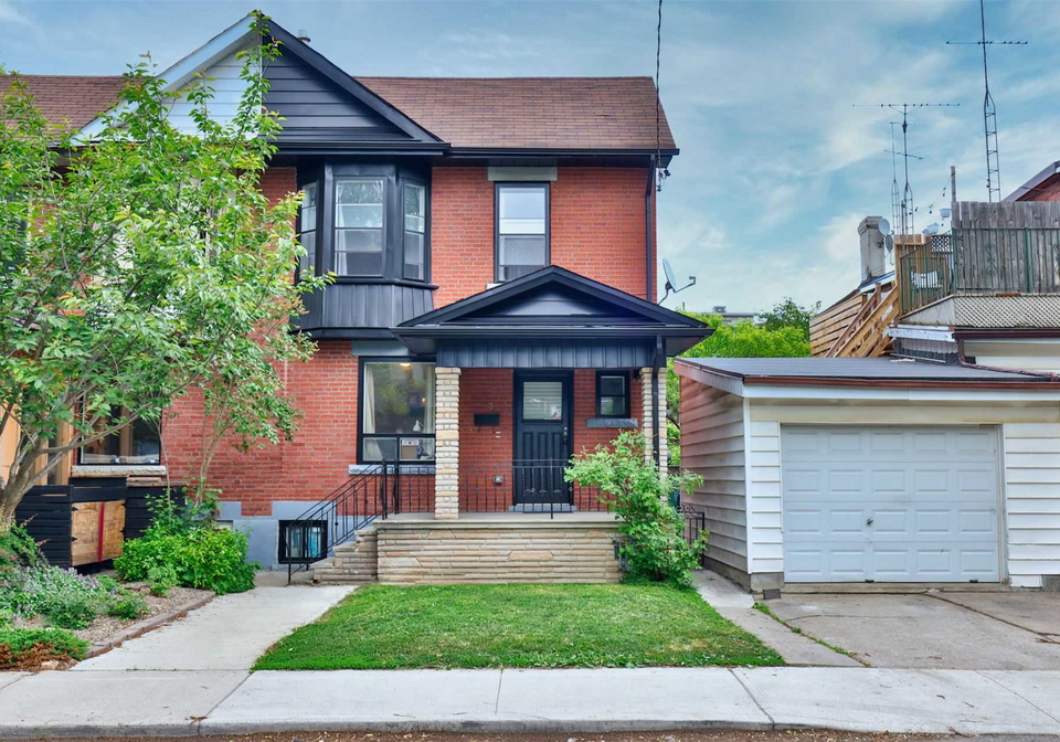 3-roblocke-avenue-toronto-ontario-w5651485