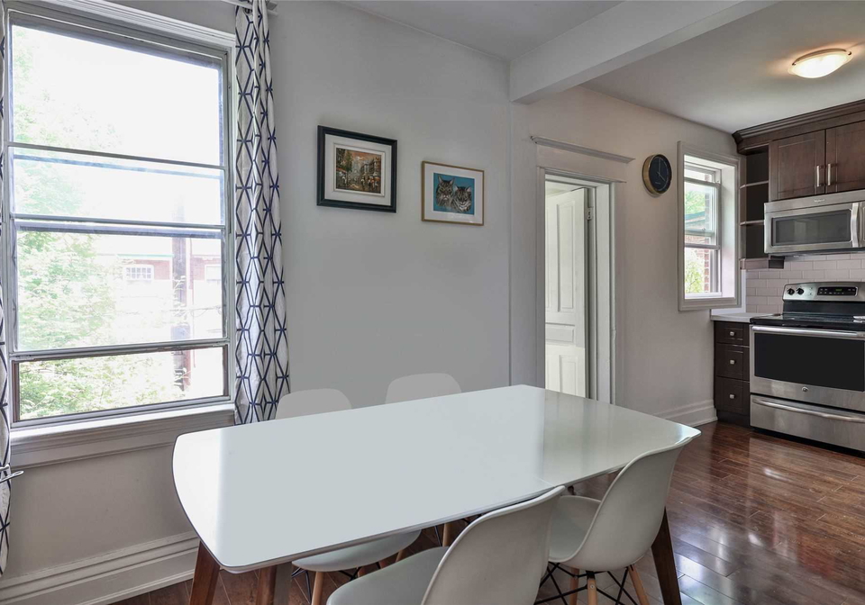 3-roblocke-avenue-toronto-ontario-w5651485
