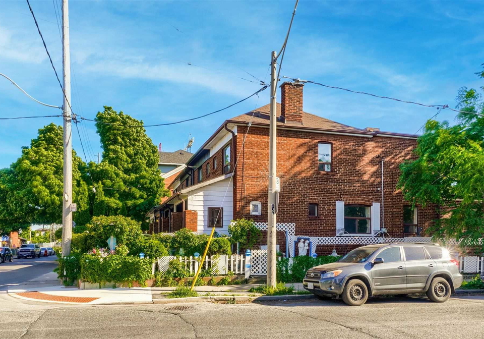 38-lightbourn-avenue-toronto-ontario-w5667830