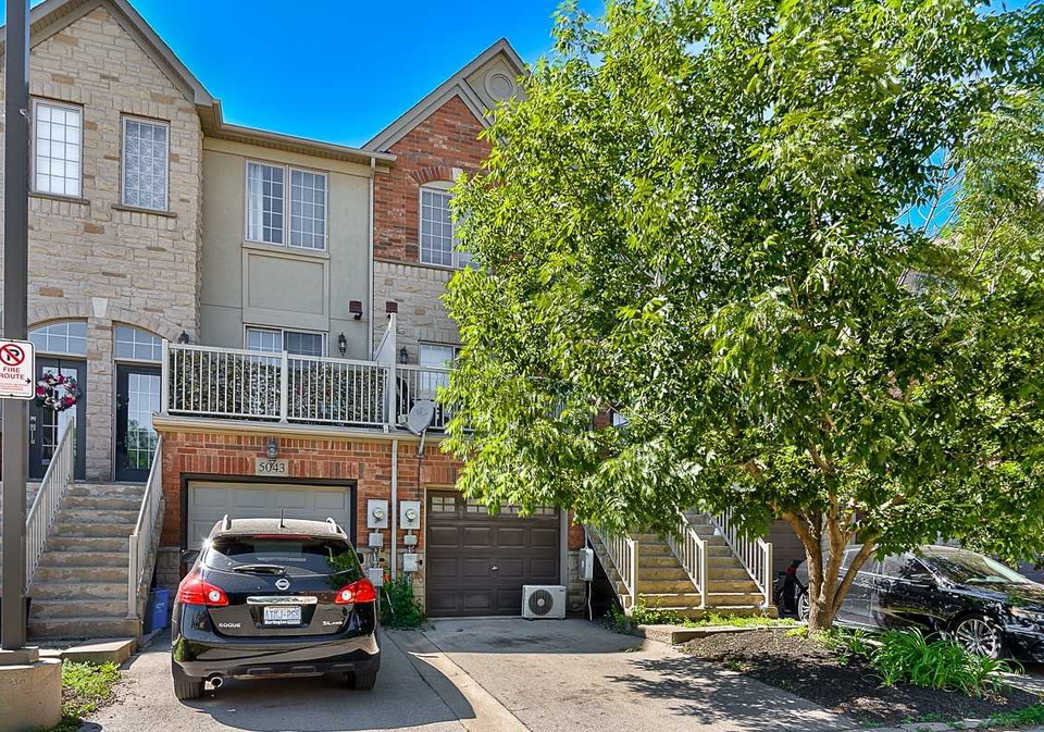 5045-bidwell-common-burlington-ontario-w5669750