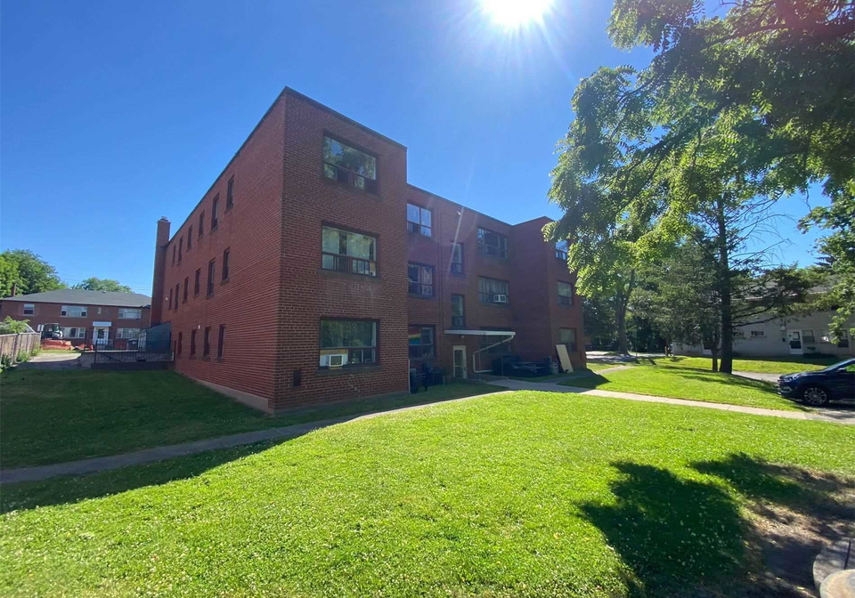 2128-harris-crescent-burlington-ontario-w5677303