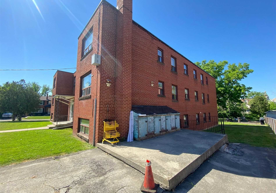 2128-harris-crescent-burlington-ontario-w5677303
