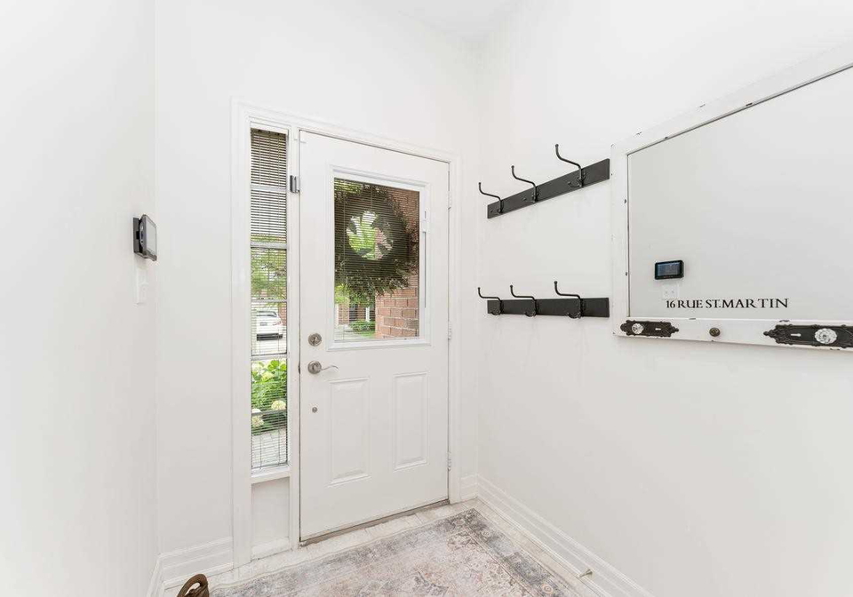 1117-haig-boulevard-mississauga-ontario-w5702076