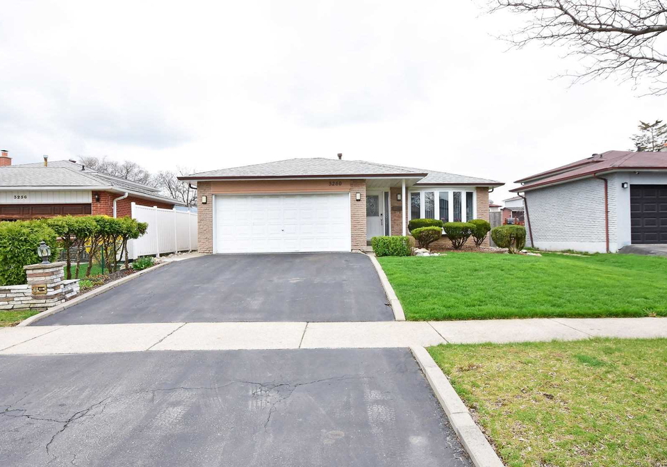 3260-oakglade-crescent-mississauga-ontario-w5707515
