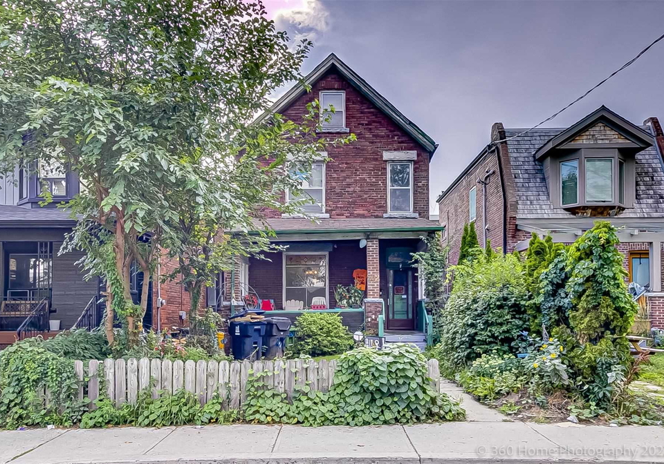202-perth-avenue-toronto-ontario-w5744813