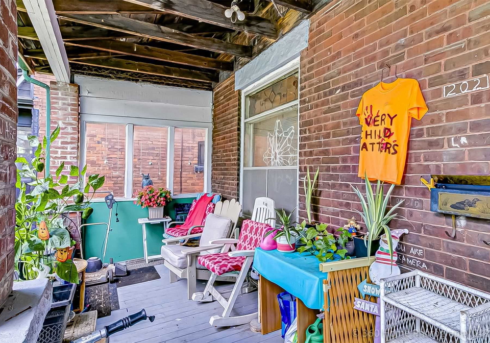 202-perth-avenue-toronto-ontario-w5744813