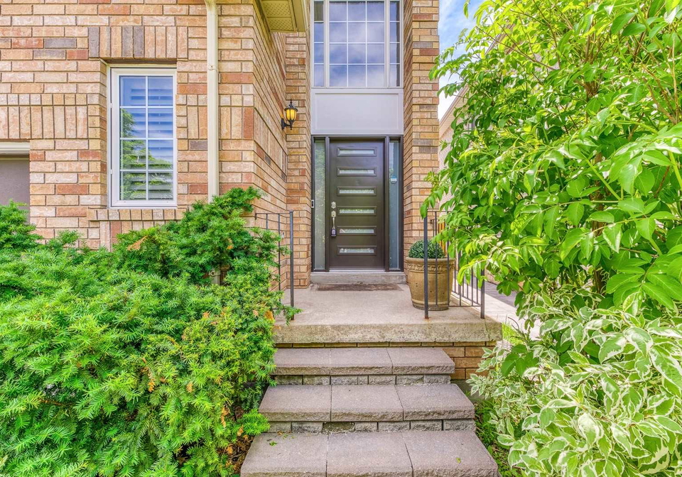 2613-longridge-crescent-oakville-ontario-w5748042