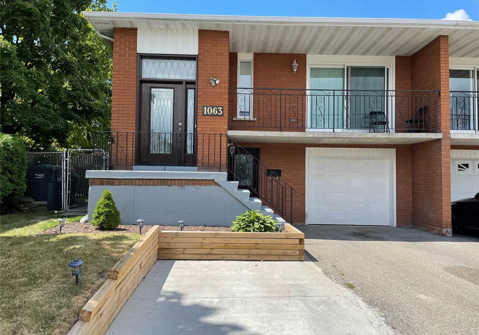 1063-blairholm-avenue-mississauga-ontario-w5777401