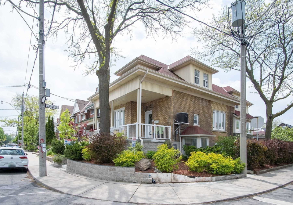 250-symington-avenue-toronto-ontario-w5784288