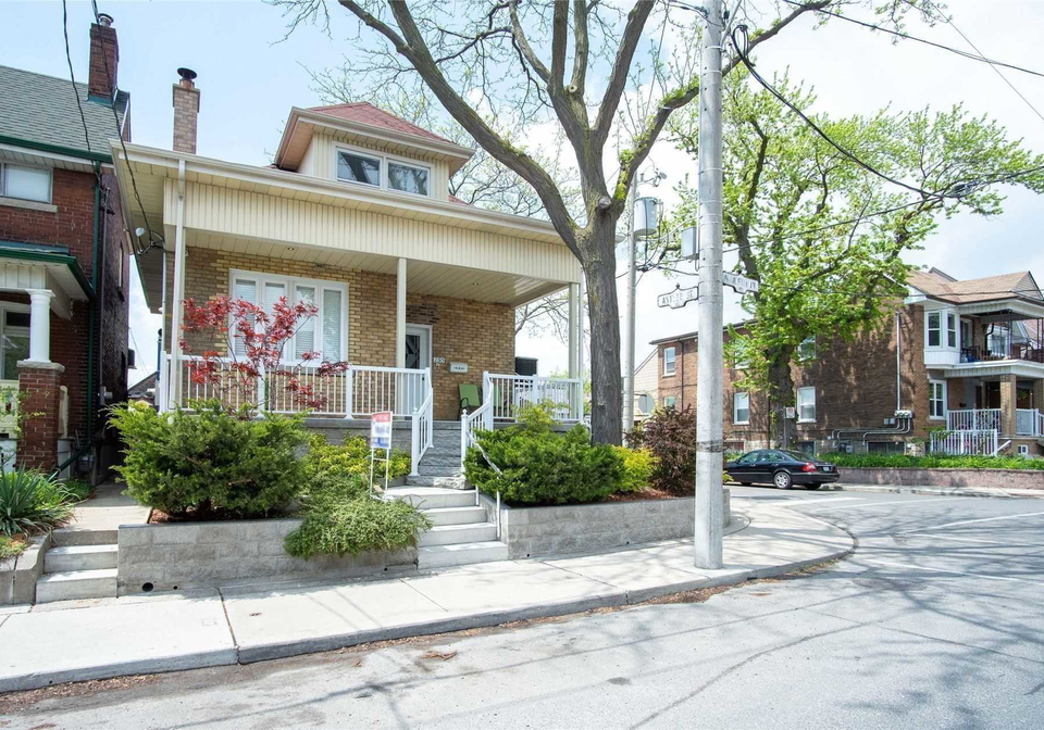 250-symington-avenue-toronto-ontario-w5784288