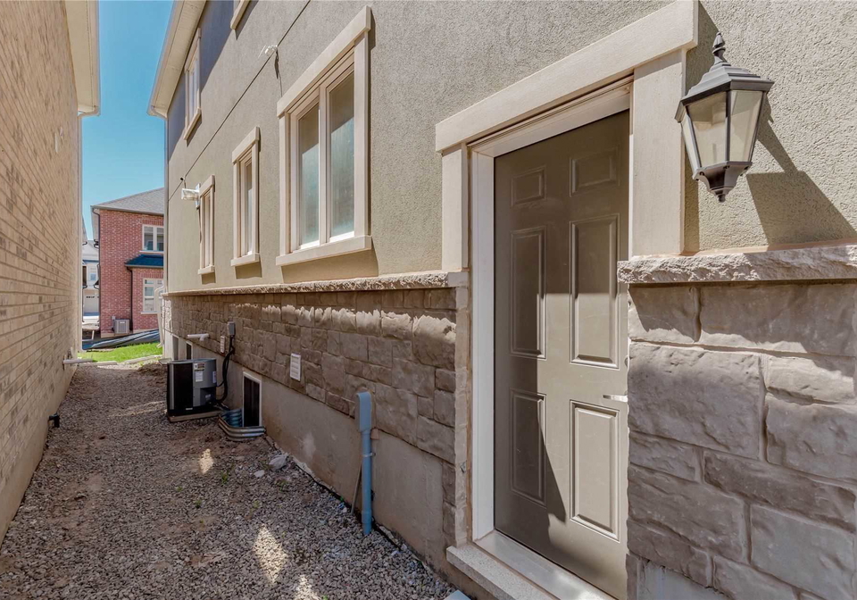 3352-vernon-powell-drive-oakville-ontario-w5798305