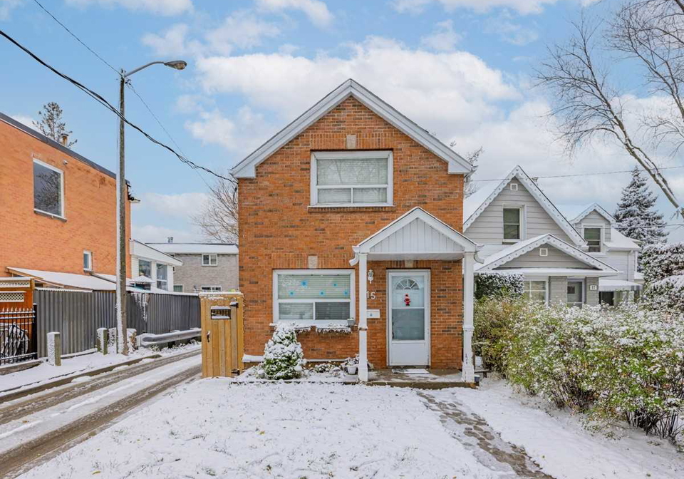 15-eileen-avenue-toronto-ontario-w5828147