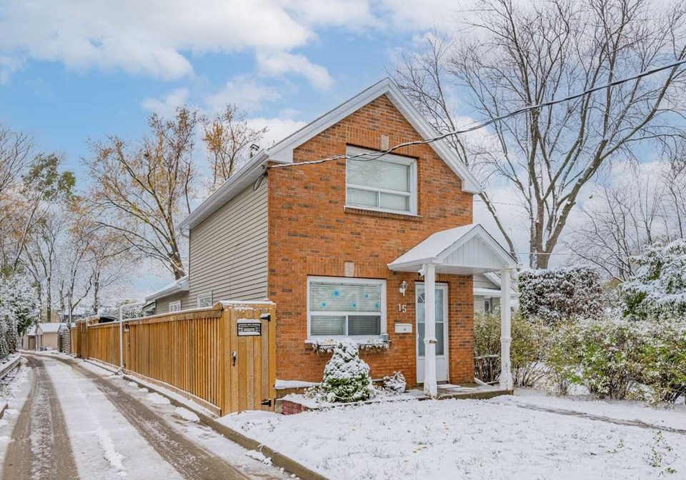 15-eileen-avenue-toronto-ontario-w5828147