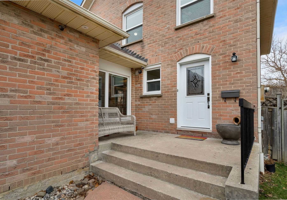 293-kingsbridge-garden-circle-mississauga-ontario-w5939737